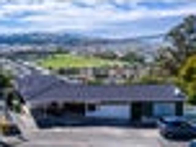 House for sale in Otakou