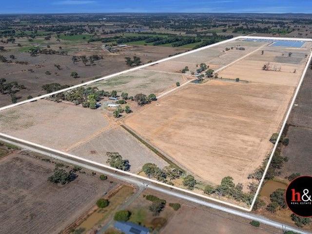 Cottage for sale in Girgarre, Victoria