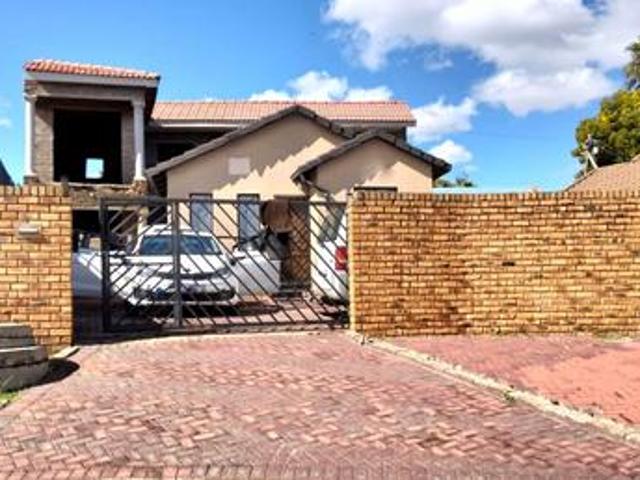 House for sale in Vosloorus, Gauteng