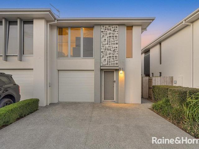 Townhouse for sale in Fernbrook, Queensland