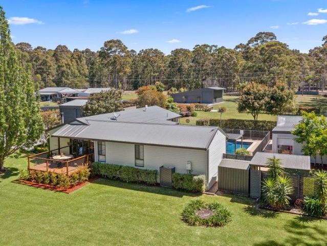 Cottage for sale in Falls Creek, New South Wales