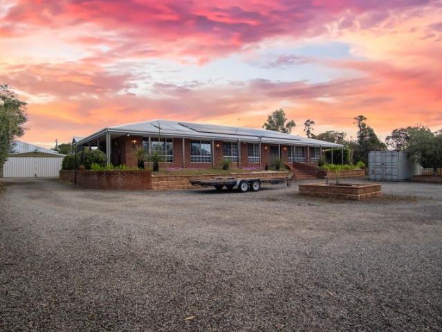 Cottage for sale in Wellard, City of Kwinana