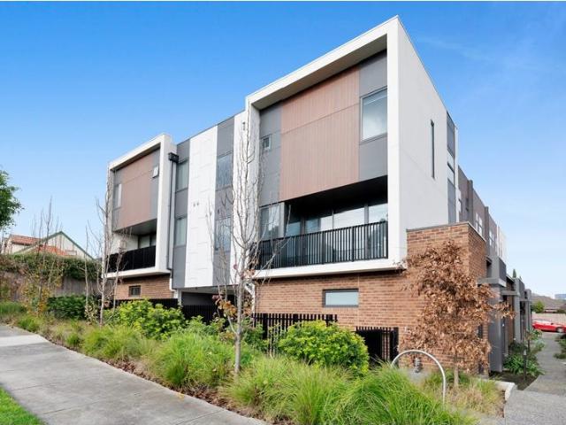 Townhouse for rent in Camerons Creek, Victoria