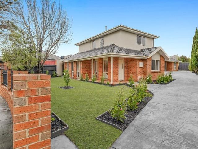 Townhouse for sale in Camerons Creek, Victoria