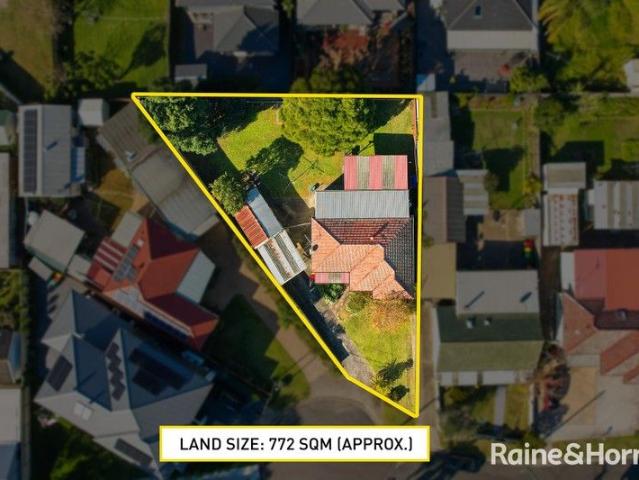 House for sale in Canley Heights