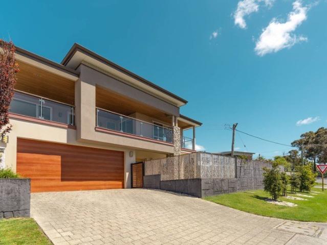 House for sale in Port Albany, Albany