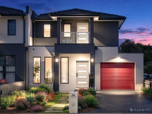 House for sale in Endeavour Hills, Melbourne