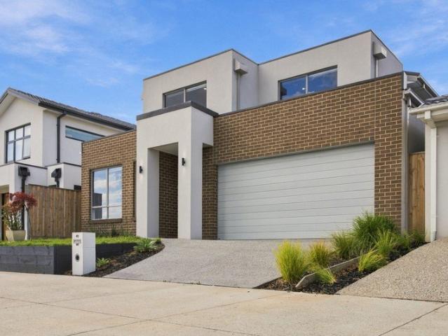 House for sale in Officer, Melbourne
