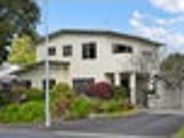 House for sale in Fairfield, Hamilton City