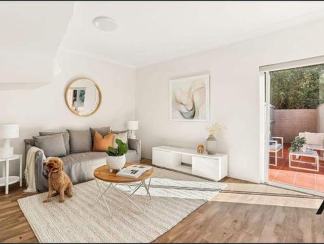 Townhouse for rent in Sydney, New South Wales