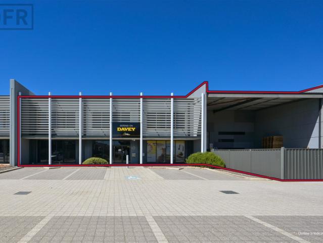 Warehouse for rent in Bibra Lake, Western Australia