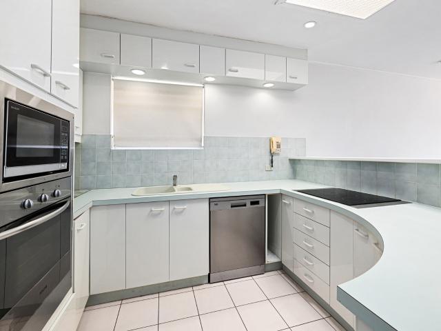 Apartment for sale in Alexandra, Queensland