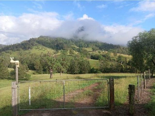 Cottage for sale in Mount Seaview, New South Wales