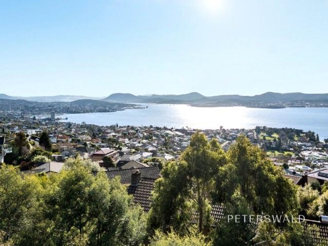 Land for sale in Sandy Bay