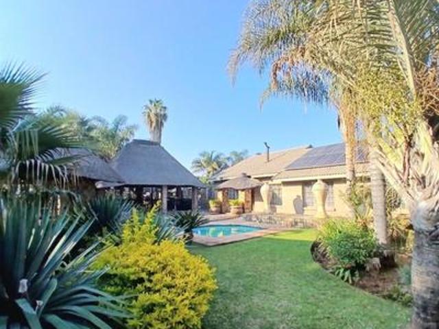 House for sale in Waterkloof, Gauteng