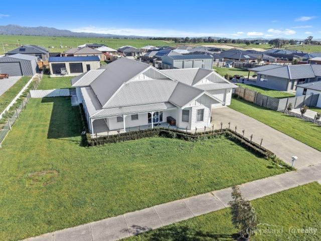 House for sale in Churchill, Victoria