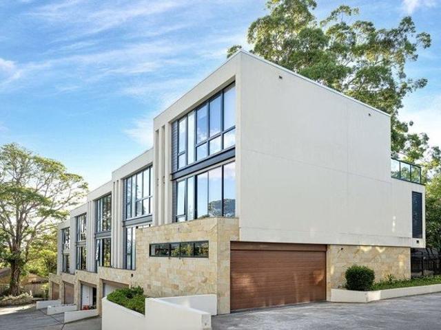 Townhouse for rent in Sydney, New South Wales