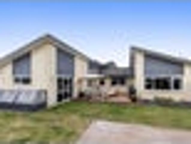 House for sale in Pegasus, Canterbury
