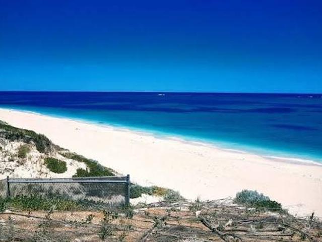Cottage for sale in Alkimos, Western Australia