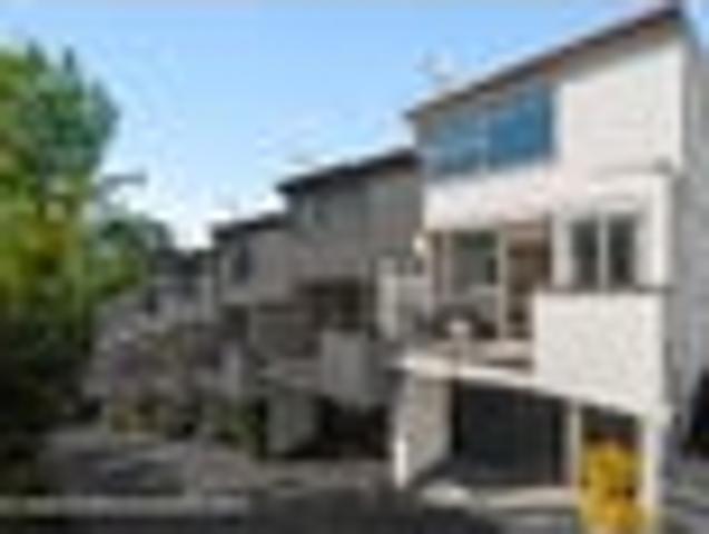 Townhouse for sale in Auckland, Oroua County