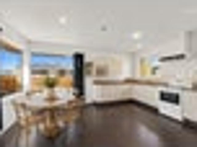 House for sale in Chaslands, Canterbury