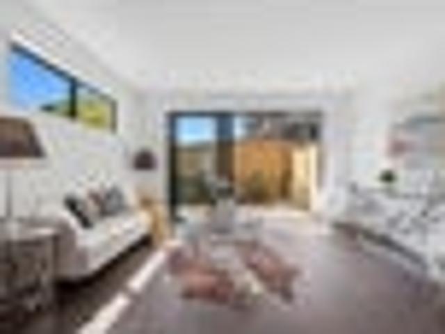 Townhouse for sale in Wairau Valley, Oroua County