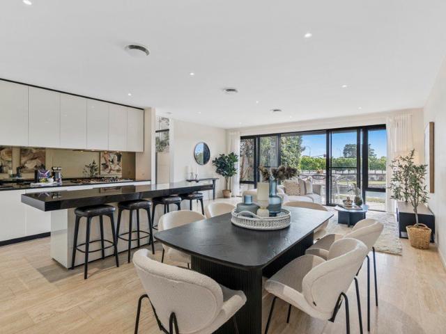 House for rent in Mermaid Waters, Gold Coast City