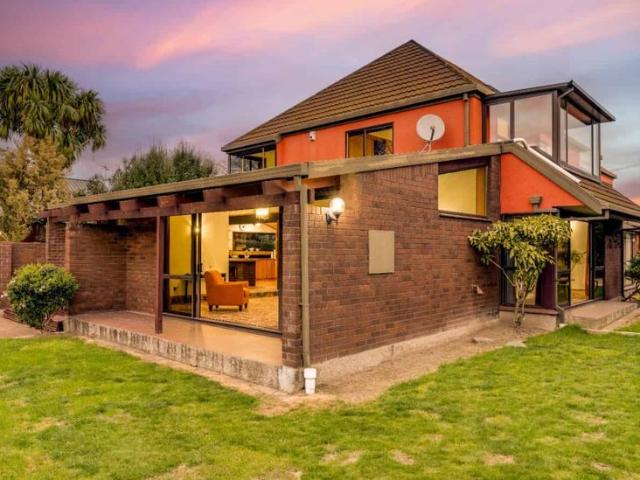 House for rent in Chaslands, Canterbury