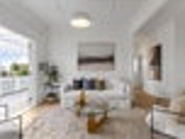 House for sale in Avondale