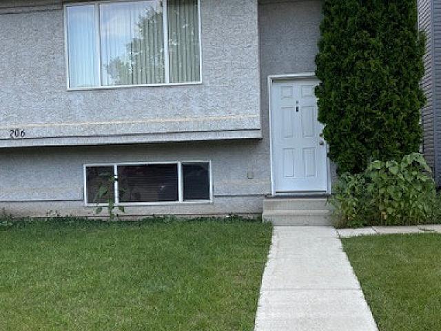 Duplex for rent in Saskatoon, Saskatchewan
