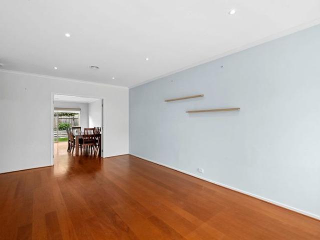Townhouse for rent in Rippleside, Geelong