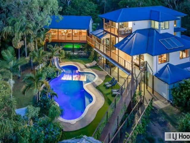 House for sale in Moore Park Beach, Queensland