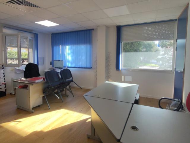 Bureau vente à Bastia, San-martino-di-lota