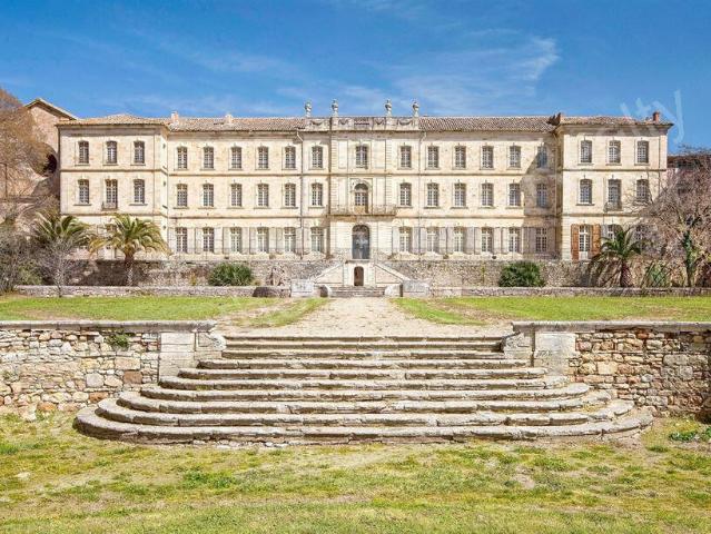 Château vente à Pézenas