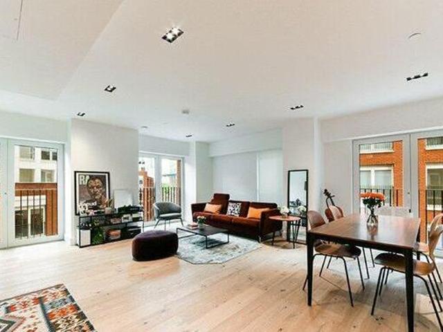 House for sale in Lyons, Greater London