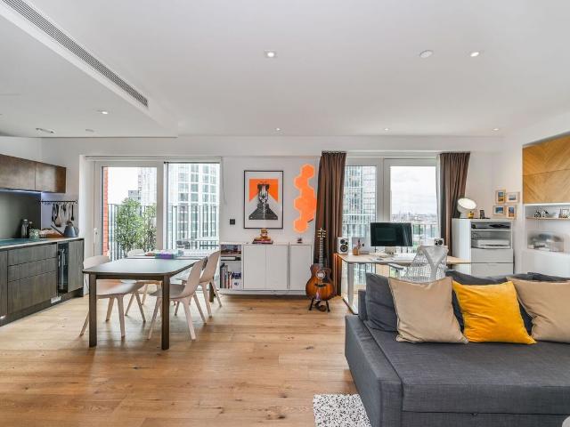 Apartment for rent in Oval, Greater London