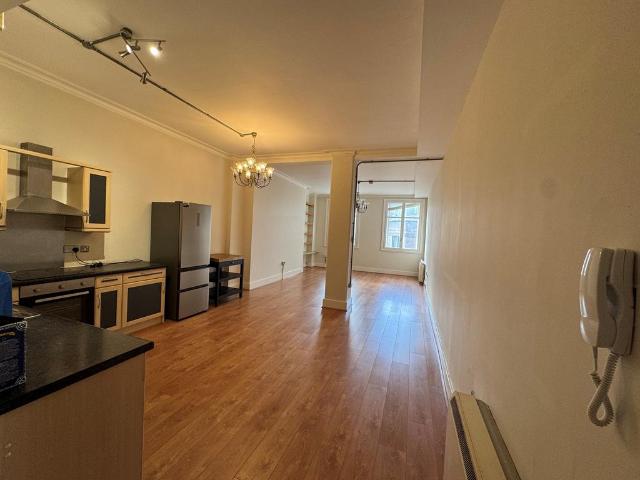 Apartment for rent in Calderstones