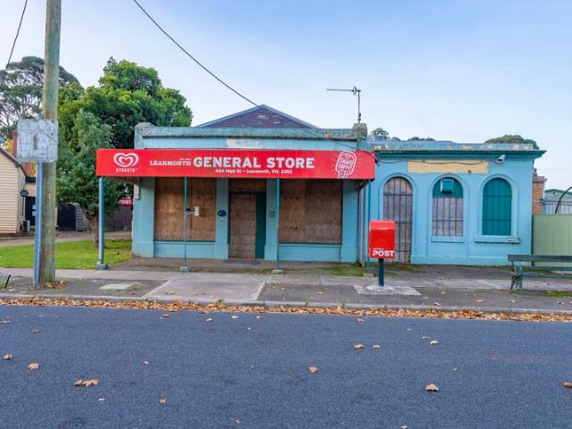 Retail for sale in Learmonth, Victoria