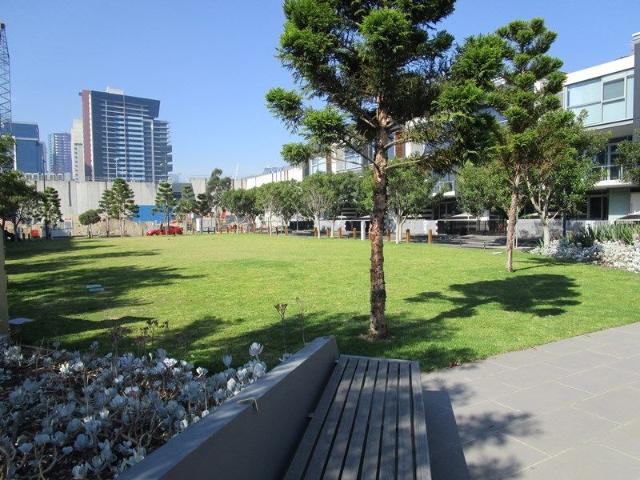 Townhouse for rent in Docklands, Victoria