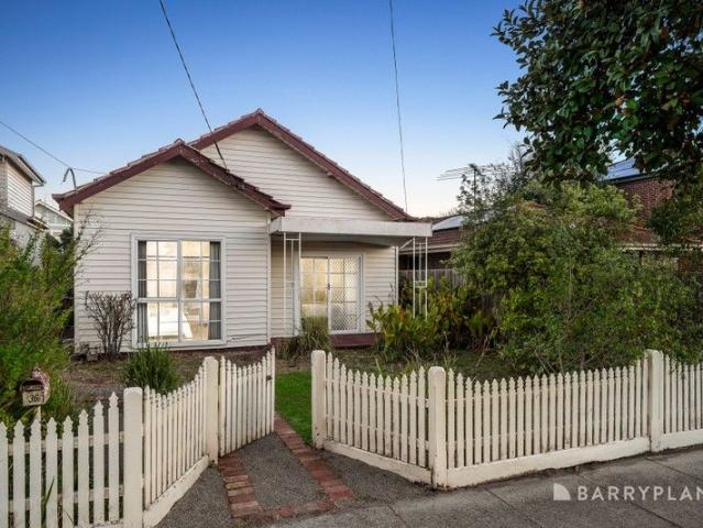 House for sale in Mckinnon