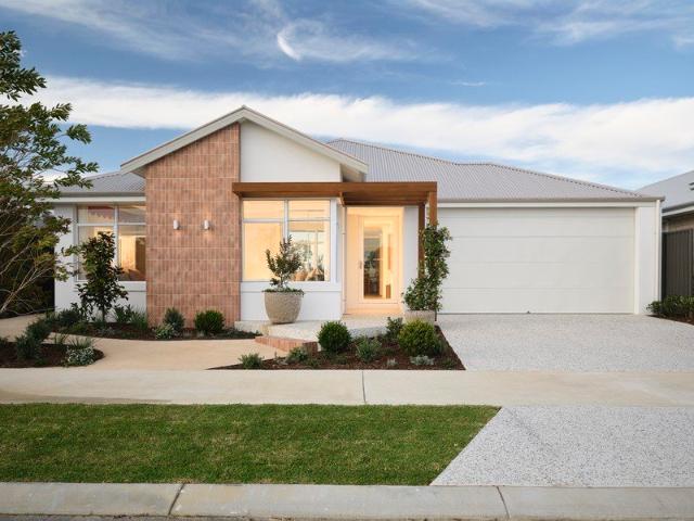 Cottage for sale in Capel, Western Australia