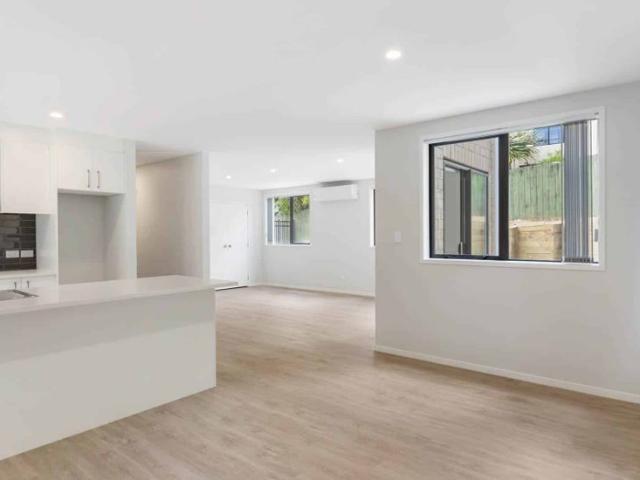 House for rent in Paremoremo