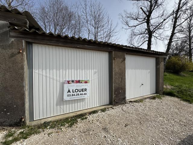 Garage location à Montbéliard, Grand-charmont