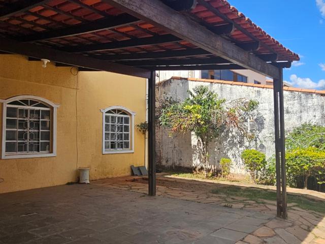 Casa aluguel em Região Geográfica Imediata do Distrito Federal, Região Integrada de Desenvolvimento do Distrito Federal e Entorno