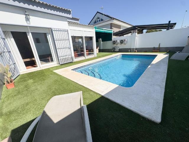 Chalet en venta en Punta Umbría, Huelva