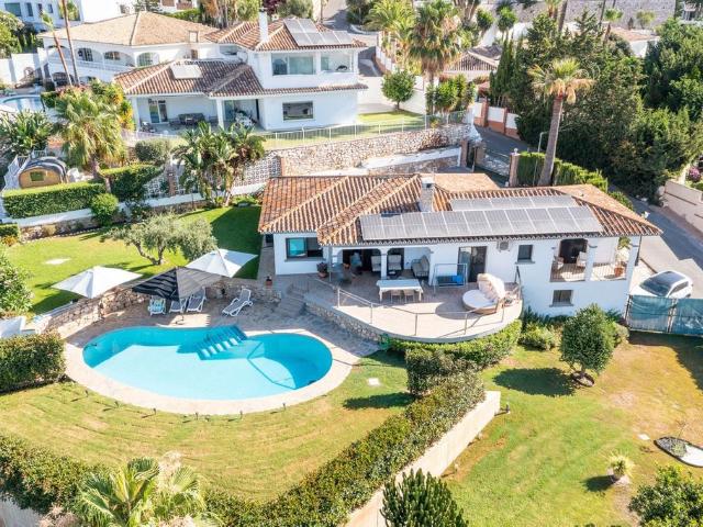 Casa en venta en Torrequebrada, Costa del Sol Occidental