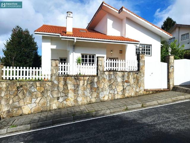 Casa en venta en Ames, Santiago