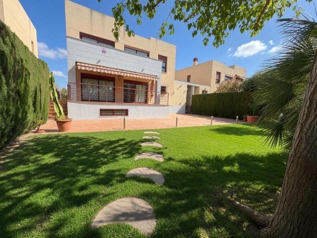 Casa en venta en Villafranquesa, l'Alacantí