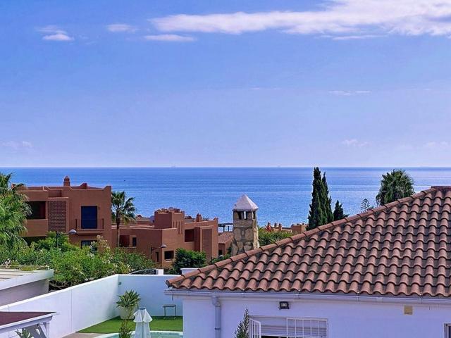 Casa en venta en Barriada Islas Canarias, Costa del Sol Occidental