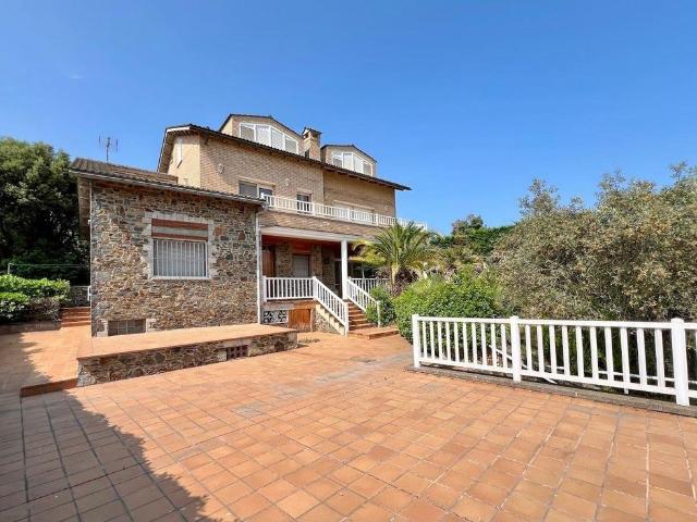 Casa en venta en el Serrat de Castellnou, Bages